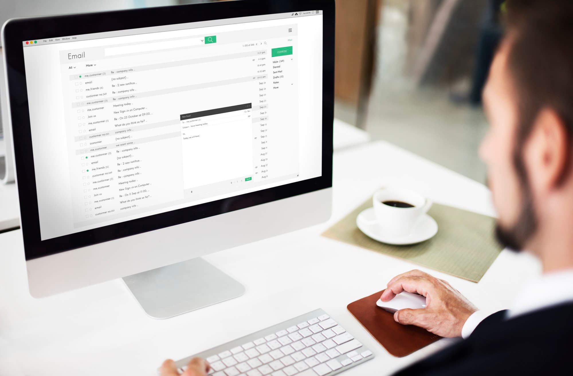 Contactez-nous par email