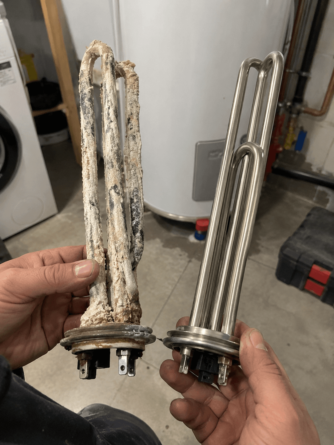 Résistance de boiler entartrée comparée à une résistance neuve